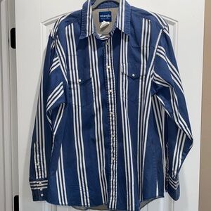 Wrangler Pearl snap shirt brush popper
